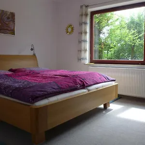 https://gemutliches-zimmer-mit-doppelbett-und-tischtennisraum.com-bavaria.com